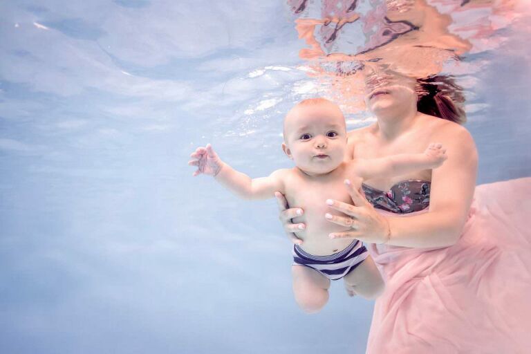 photo-underwater-couple-paris