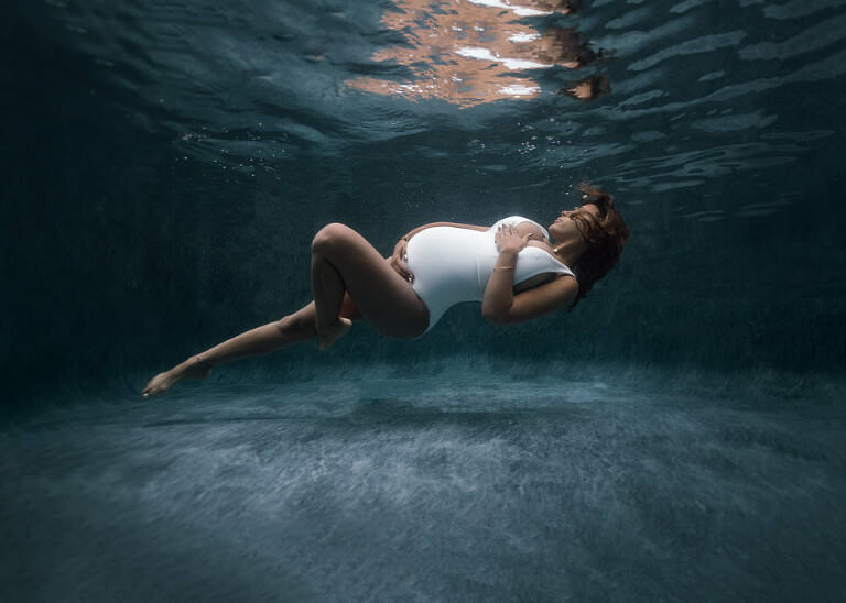 photographe-sous-l'eau-paris-grossesse-lea-djadja